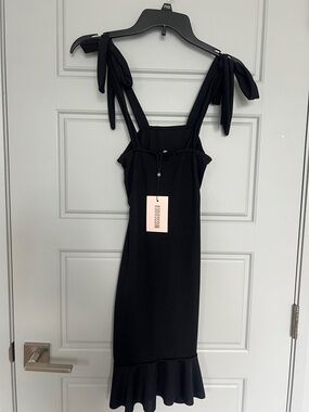 Missguided Black Tie-Shoulder Ruffle-Hem Midi Dress